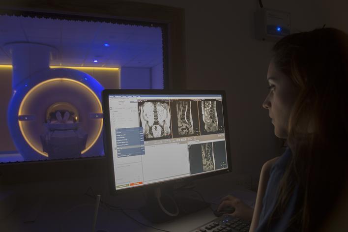 El Servicio de Diagnóstico por imágenes y el de Cardiología del Hospital Santa Isabel de Hungría cuentan con equipamiento único en la región para brindar una calidad de excelencia en la evaluación de sus pacientes.