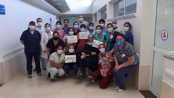 Luego de pasar 59 d&iacute;as en terapia intensiva por afectaci&oacute;n producida por COVID-19, uno de los pacientes internados en nuestro hospital fue...