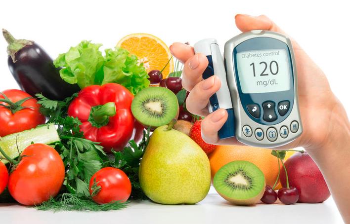 El equipo del Servicio de Nutrición de nuestro Hospital, nos informa sobre cómo prevenir la enfermedad y cuáles son los cuidados que deben adoptar los pacientes con Diabetes.