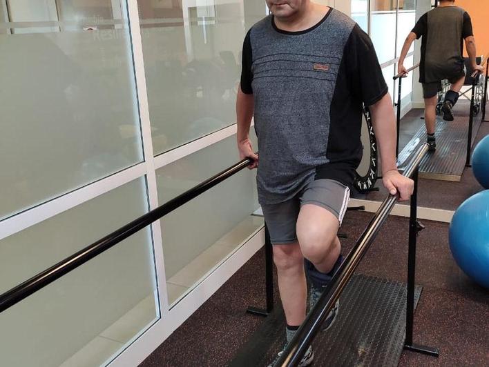 Luego de más de 30 días en el Servicio, el paciente muestra una marcada evolución que se ve reflejada en sus logros cotidianos.